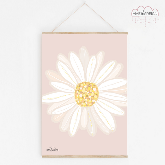 Honey Meadows Centre Daisy - Mae She Reign - Creative Studio