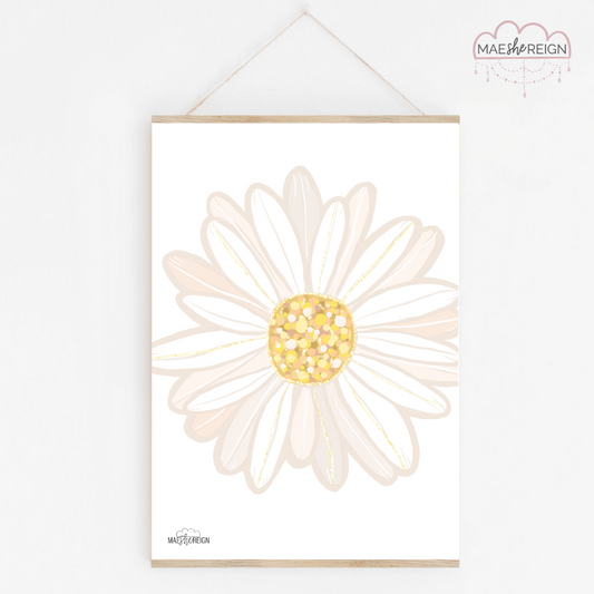 Honey Meadows Centre Daisy - Mae She Reign - Creative Studio